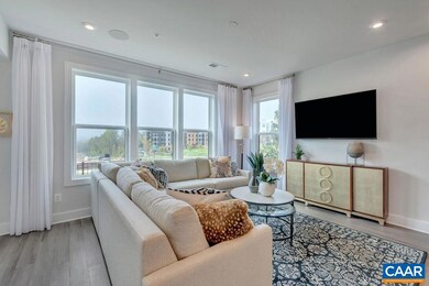 816 Wesley Ln unit A, Charlottesville, VA 22911 - photo 5