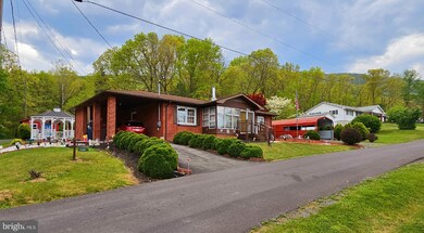 135 Southerly Dr, Moorefield, WV 26836 - photo 2