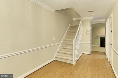 3570 S George Mason Dr unit 11, Alexandria, VA 22302 - photo 5