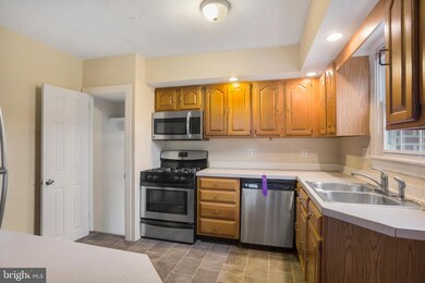 2558 Fernwood Ave, Abington, PA 19001 - photo 7