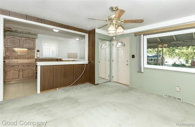 12561 Hipp St, Taylor, MI 48180 - photo 4