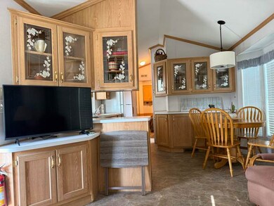 702 S Meridian Rd unit 829, Apache Junction, AZ 85120 - photo 4