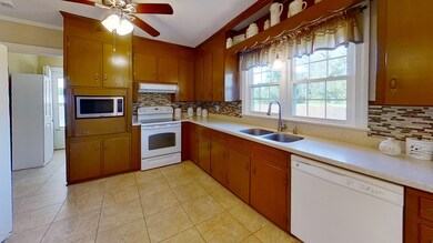7300-US-258-Kitchen(1)