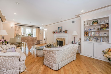 26 Highpoint Rd, Staten Island, NY 10304 - photo 7