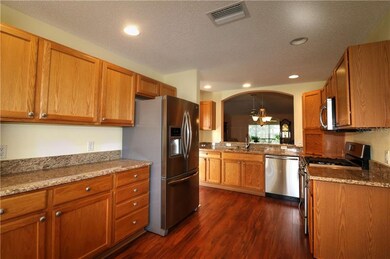 17446 SE 71st Currituck Terrace, The Villages, FL 32162 - photo 7