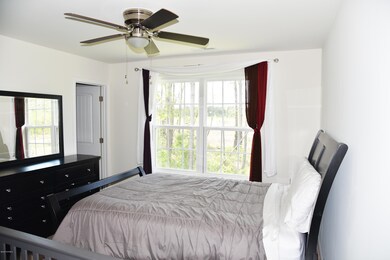 149 Beakon - Bedroom M