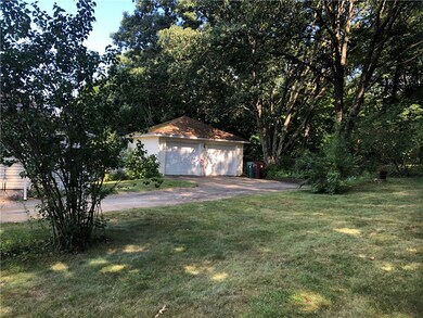 152 Rhodes Ave, Woonsocket, RI 02895 - photo 7