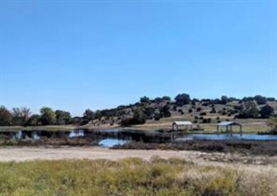 1033 Preston Valley Trail, Glen Rose, TX 76043 - photo 5