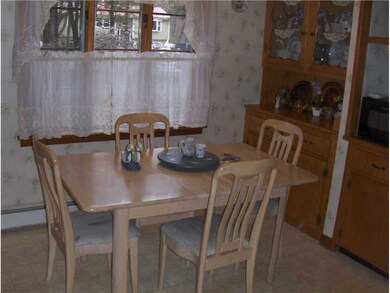 1872 New London Turnpike, West Warwick, RI 02893 - photo 4