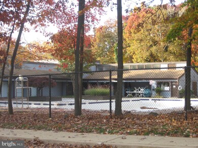 6350 Red Cedar Place unit 313, Baltimore, MD 21209 - photo 4