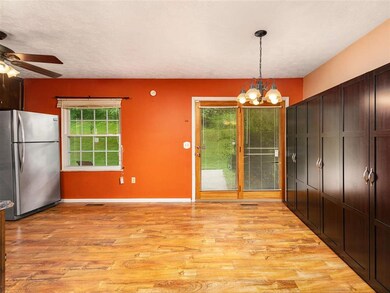 211 Pine Cir, Dunbar, WV 25064 - photo 6