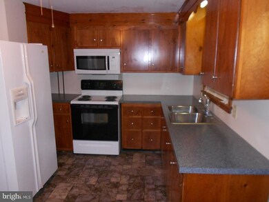 3984 Lincoln St, Chambersburg, PA 17202 - photo 6