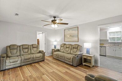 8884 Marlfield Rd, Gloucester, VA 23061 - photo 3