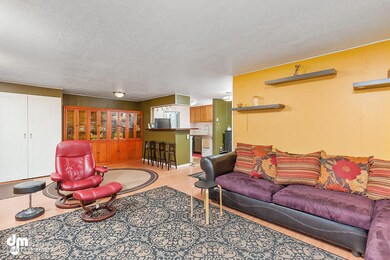Living Room 20171125-DW-0641_1-SMALL