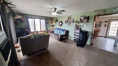 Living room 3