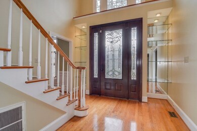 2 story Foyer