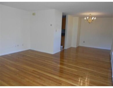 70 Emerson Gardens unit 70, Lexington, MA 02420 - photo 5