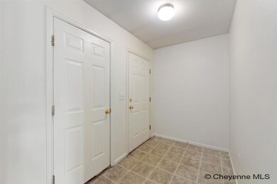 731 W 2nd St, Cheyenne, WY 82007 - photo 4