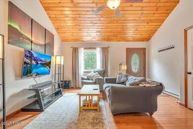 192 Heather Hill Rd, Dingmans Ferry, PA 18328 - photo 6