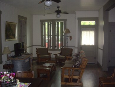 205 Shaw Ave, Fredericksburg, TX 78624 - photo 2