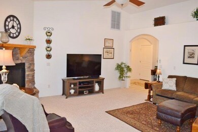 Living Room (2)