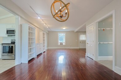 29 Lincoln Ave unit 1, Marblehead, MA 01945 - photo 4