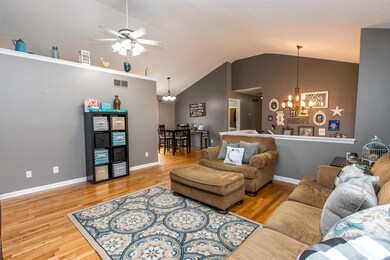 403 Agee St, Harrodsburg, KY 40330 - photo 5