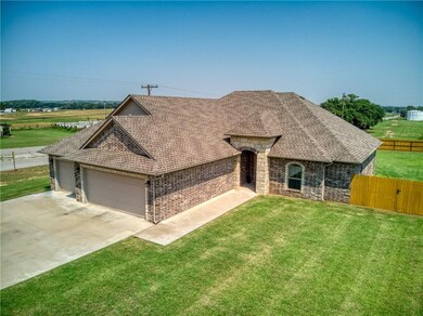 3 Car Garage
