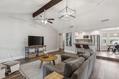 905 Ridge Dr, Bedford, TX 76021 - photo 4