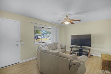 1520 Tahoe Dr, Florissant, MO 63031 - photo 7