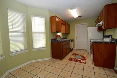 Kitchen & Breakfast Nook
