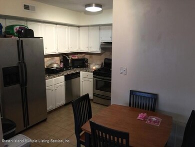 432 Lisk Ave unit A, Staten Island, NY 10303 - photo 3