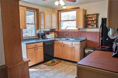 BRIGHT KITCHEN WITH PLENTY OF NATURAL LIGHT