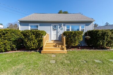 3 Maplewood Ave, Dover, NH 03820 - photo 2
