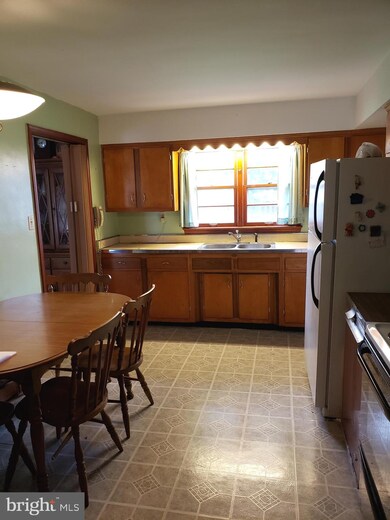 511 W 14th St, Front Royal, VA 22630 - photo 4