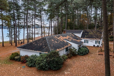 405 Courtney Ln, Callao, VA 22435 - photo 3