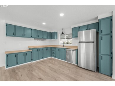 871 Liberty Bell Dr unit 474, Beaverton, OR 97006 - photo 7