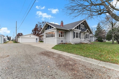 105 W Rippey Ave, Baxter, IA 50028 - photo 2