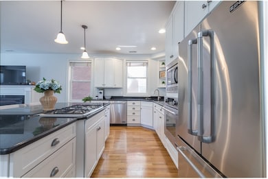 2 Lamson St unit A, Boston, MA 02128 - photo 4