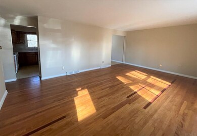 1820 Laurel Dr, Columbus, IN 47203 - photo 7