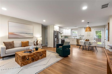 Bright light open floorplan