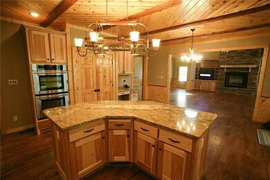 1240 Whitaker Bend Rd, Linden, TN 37096 - photo 5