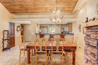 711 N Elk Run Circle