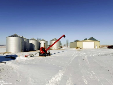 56271 380th St, Hastings, IA 51540 - photo 3