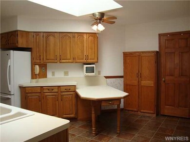 Kitchen. Spacious kitchen with beautiful oak cupbo