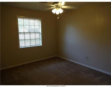 1601 Laura Ln unit CS, College Station, TX 77840 - photo 5