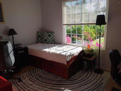 front bedroom u