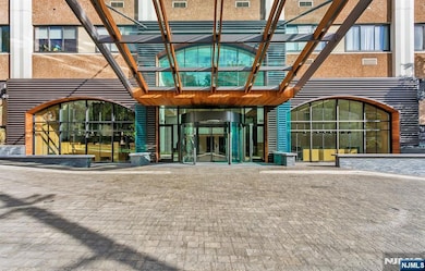 Briarcliff unit 22K, Cliffside Park, NJ 07010 - photo 2