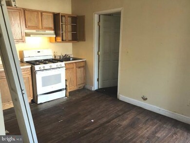 2136 N Fulton Ave, Baltimore, MD 21217 - photo 4