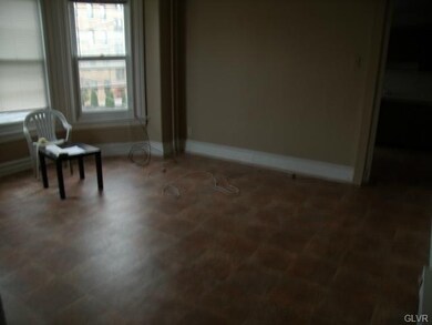 26 N 14th St unit 2, Allentown, PA 18102 - photo 2